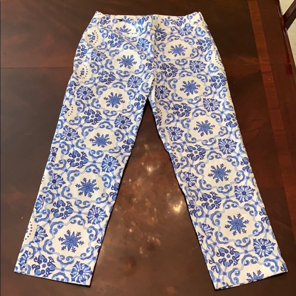 Talbots heritage blue/white print cropped pants